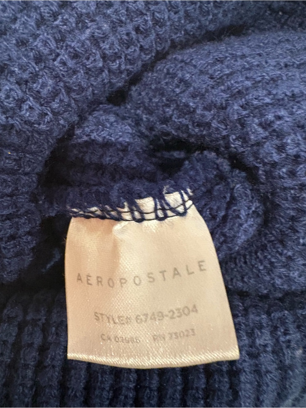 AERO Navy Ribbed Knit Beanie - Picture 3 of 3